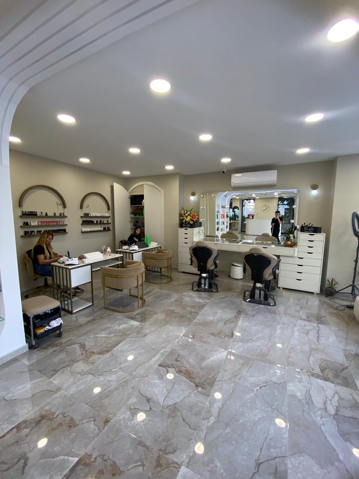 Süleyman Ada premium salon atmosferi